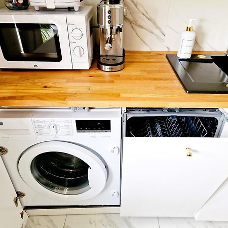 J&W Apartments Grojecka Glam Flat Warschau Buitenkant foto
