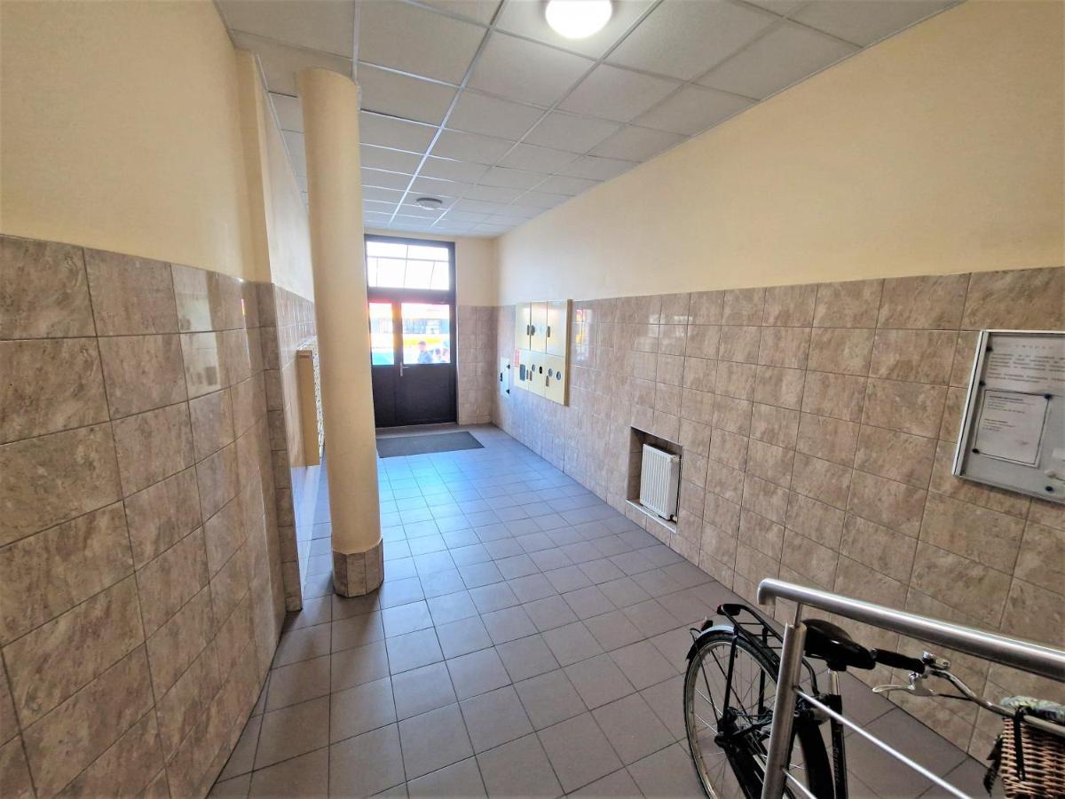 J&W Apartments Grojecka Glam Flat Warschau Buitenkant foto